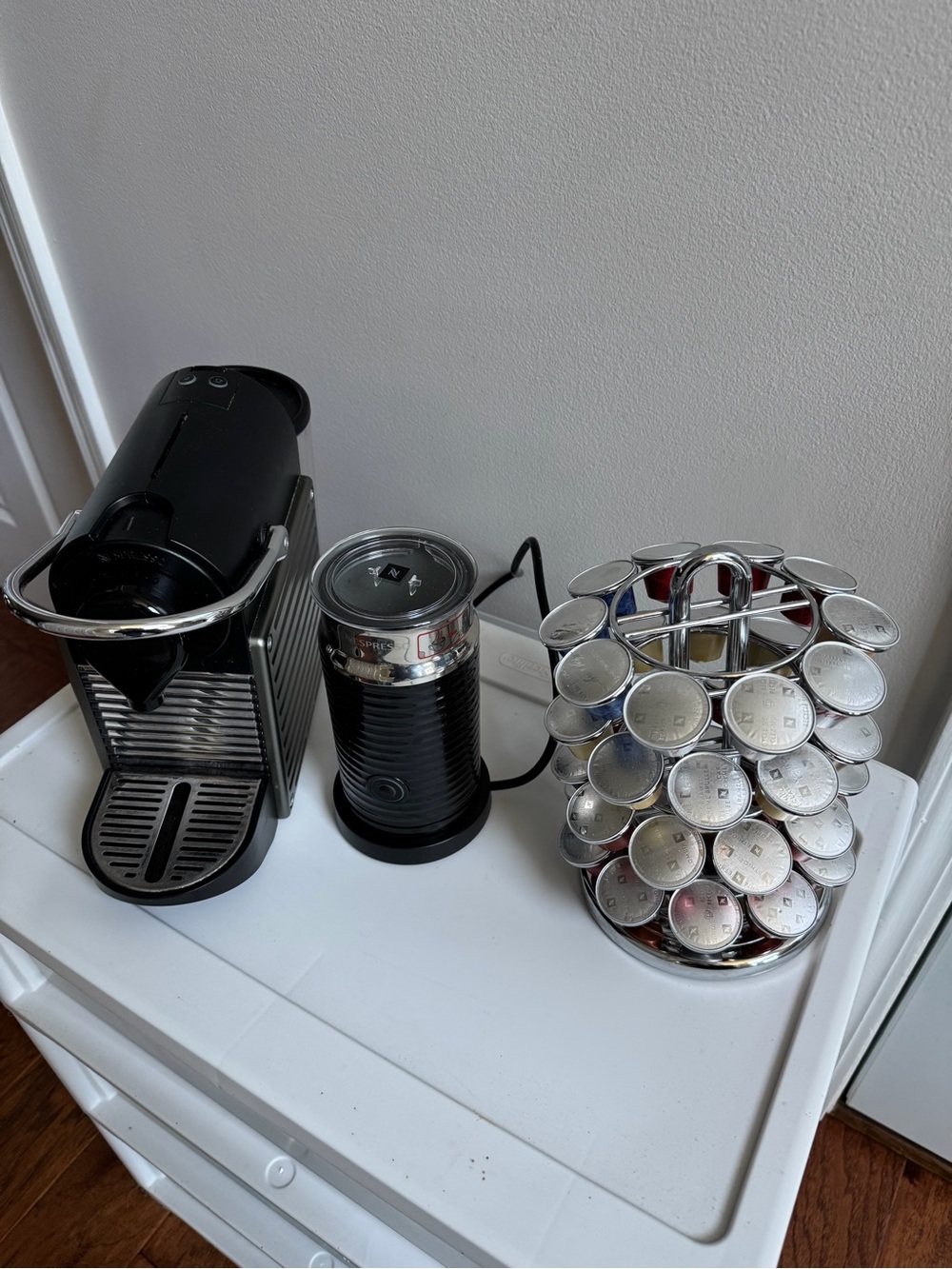 Nespresso Pixie Style Black Espresso Machine with Milk Frother & Espresso Pods - Picture 2 of 2